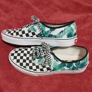 Vans Old Skool Custom Leaf Me Aone & Classic Checkerboard Design